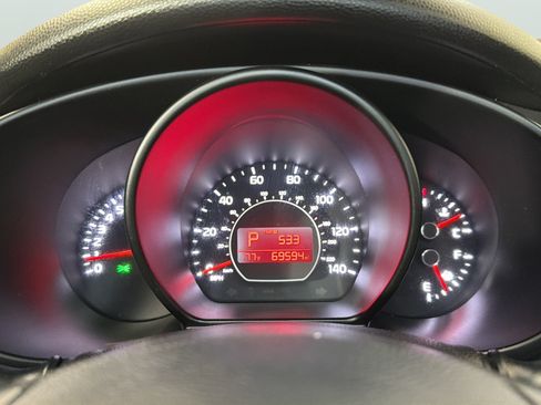 Used 2017 Kia Soul + w/ Designer's Package FWD image 29