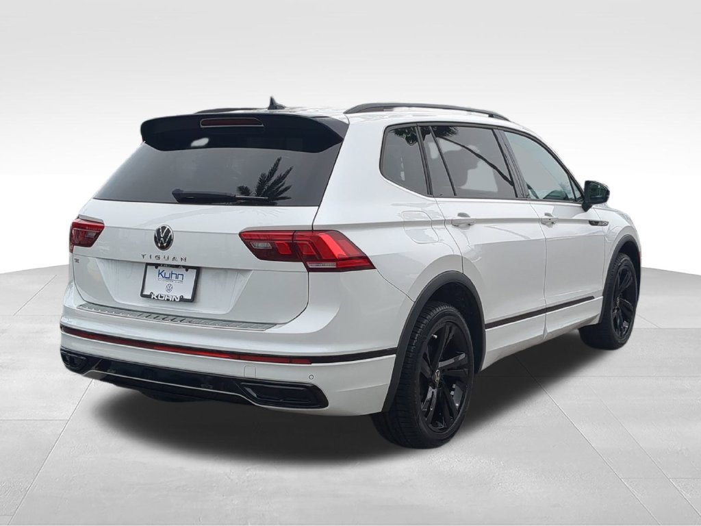 Certified 2023 Volkswagen Tiguan SE R-Line FWD image 3