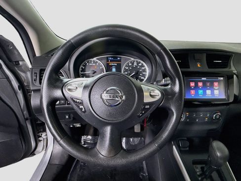 Used 2019 Nissan Sentra S FWD image 13
