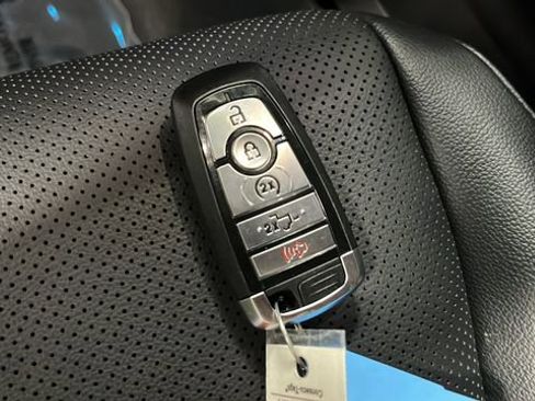 Used 2024 Ford F250 Lariat w/ Sport Appearance Package AWD/4WD image 20