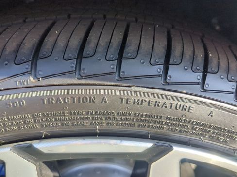 Certified 2026 BMW 330i xDrive Sedan w/ M Sport Package AWD/4WD image 12