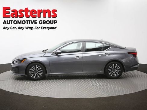 Used 2023 Nissan Altima 2.5 SV FWD image 58