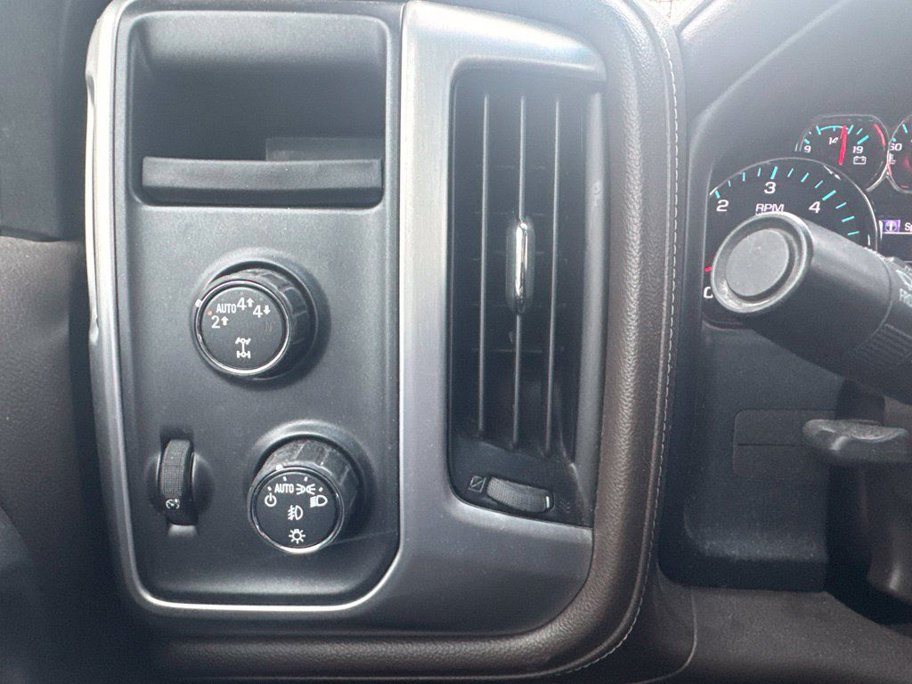 Used 2017 GMC Sierra 1500 SLT w/ SLT Premium Package AWD/4WD image 12
