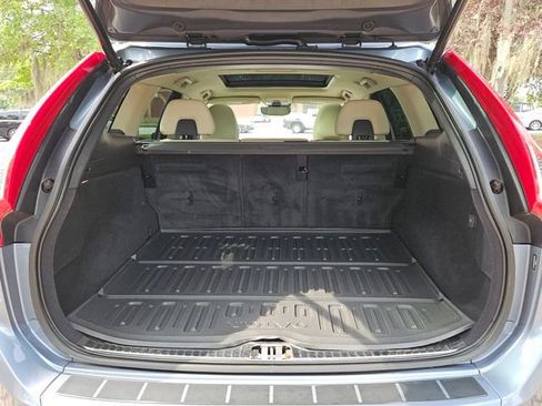 Used 2017 Volvo XC60 T6 Inscription w/ Climate Package AWD/4WD image 13