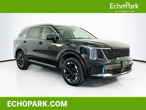 Used 2024 Kia Sorento S image 1