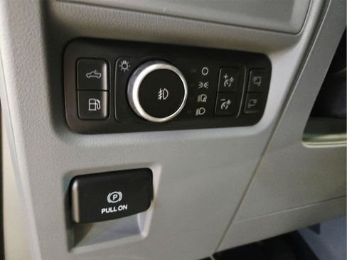 Used 2025 Ford F150 XLT w/ Equipment Group 302A MID AWD/4WD image 19