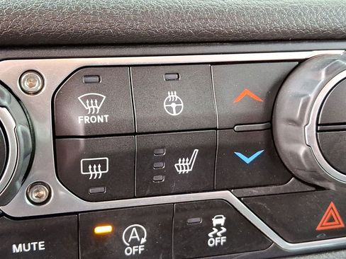 Used 2024 Jeep Wrangler Sport AWD/4WD image 25