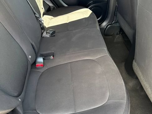 Used 2015 Kia Soul FWD image 20