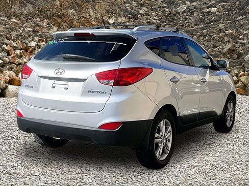 Used 2013 Hyundai Tucson GLS image 2