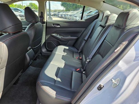 Used 2024 Nissan Altima 2.5 SR w/ SR Premium Package FWD image 19
