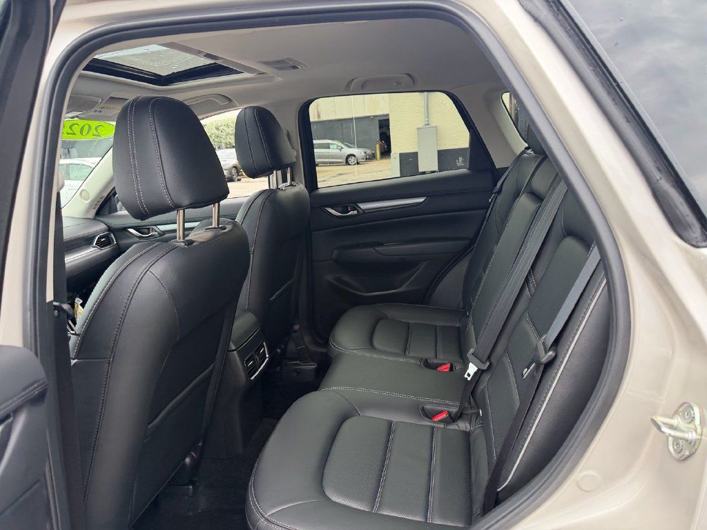 Used 2025 MAZDA CX-5 AWD 2.5 S w/ Preferred Package image 12