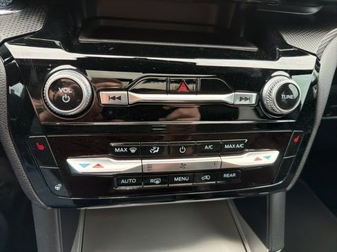 Used 2022 Ford Explorer ST image 22