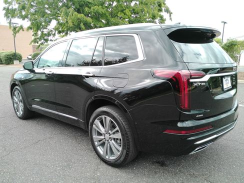 Certified 2025 Cadillac XT6 Premium Luxury w/ Technology Package AWD/4WD image 5