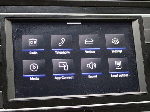 Used 2022 Volkswagen Tiguan S image 34