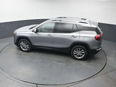 Used 2024 GMC Terrain SLT AWD/4WD image 38