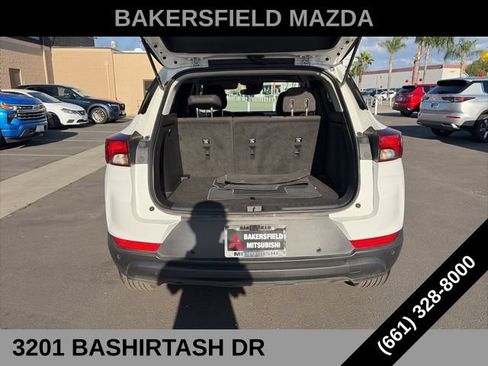 Used 2025 Chevrolet TrailBlazer LS w/ LS Convenience Package FWD image 9