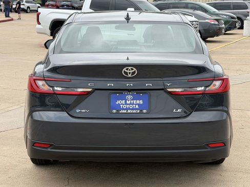 Used 2025 Toyota Camry LE FWD image 8