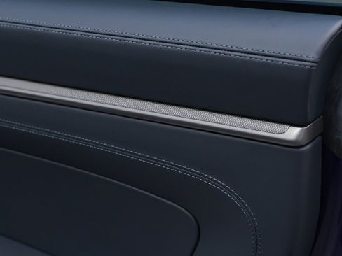 Used 2025 Porsche 911 Carrera image 33