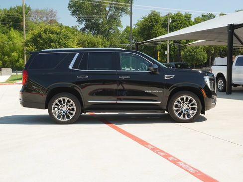 Used 2025 GMC Yukon Denali AWD/4WD image 8