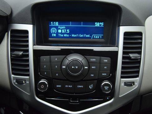 Used 2012 Chevrolet Cruze LT image 12