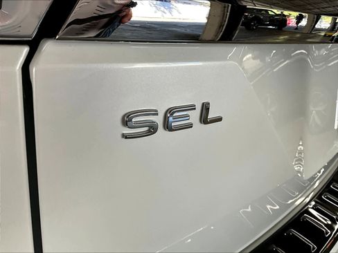 New 2026 Volkswagen Atlas SEL Premium R-Line image 24