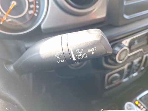 Used 2020 Jeep Gladiator Sport w/ Quick Order Package 24S image 27