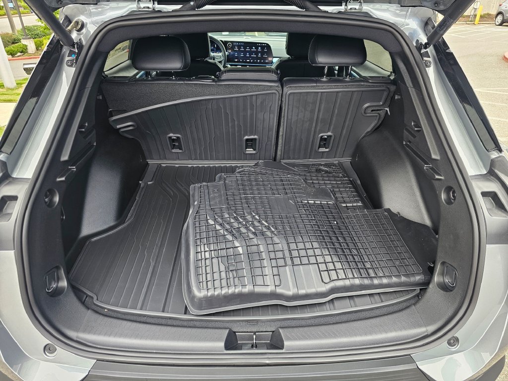 Used 2026 Chevrolet Equinox EV LT AWD/4WD image 13