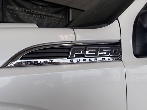 Used 2014 Ford F350 Lariat image 2