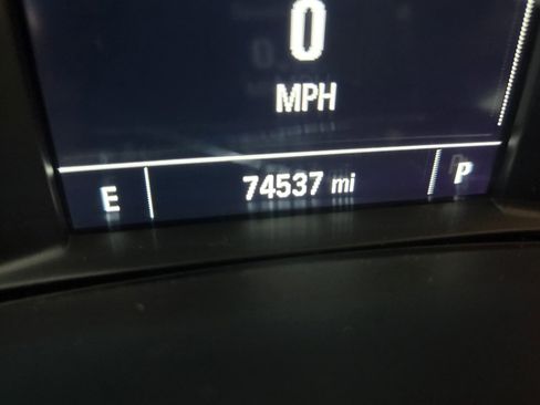 Used 2018 Chevrolet Equinox LS image 20