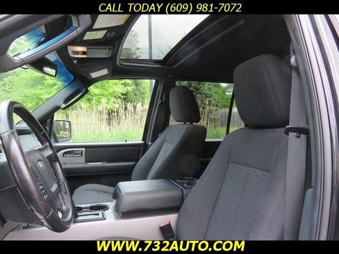 Used 2015 Ford Expedition EL XLT image 23