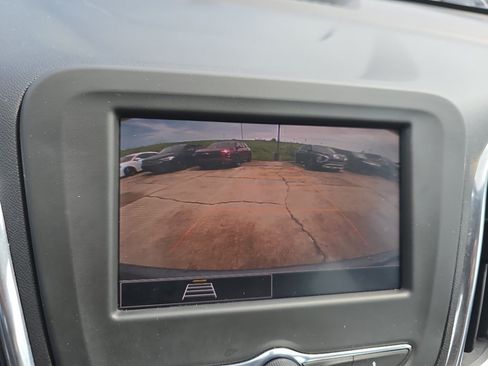 Used 2024 Chevrolet Equinox LS w/ Driver Confidence II Package FWD image 24