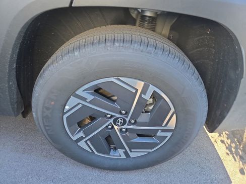 Used 2025 Hyundai Tucson Blue image 6