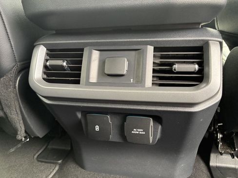 Used 2024 Ford F150 Lariat w/ Tow/Haul Package image 14