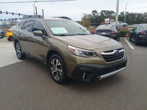 Certified 2022 Subaru Outback Limited w/ Popular Package #2 image 3