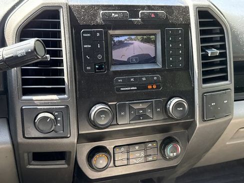 Used 2022 Ford F250 XL w/ Camper Package AWD/4WD image 20