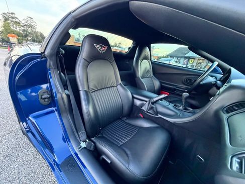 Used 2004 Chevrolet Corvette Z06 w/ Z06 Preferred Equipment Group RWD image 36