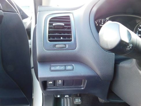 Used 2017 Nissan Altima 2.5 image 22