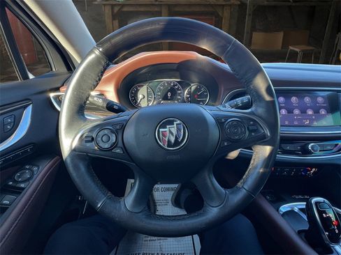 Used 2021 Buick Enclave Avenir w/ Avenir Technology Package image 19