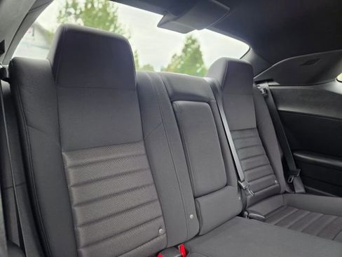 Used 2010 Dodge Challenger SE image 30