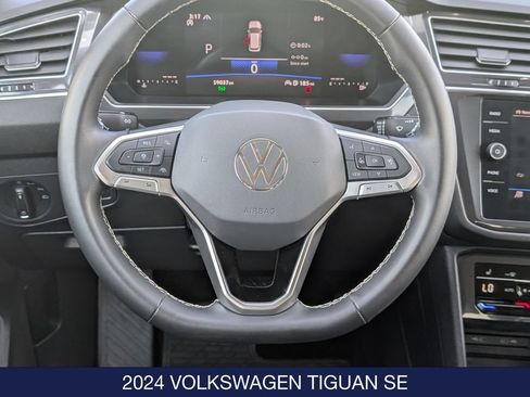 Certified 2024 Volkswagen Tiguan SE AWD/4WD image 19