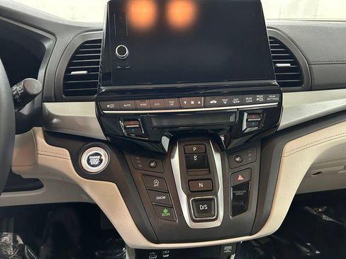 Used 2025 Honda Odyssey EX-L image 20
