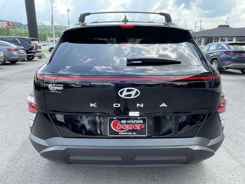 New 2025 Hyundai Kona SEL image 3