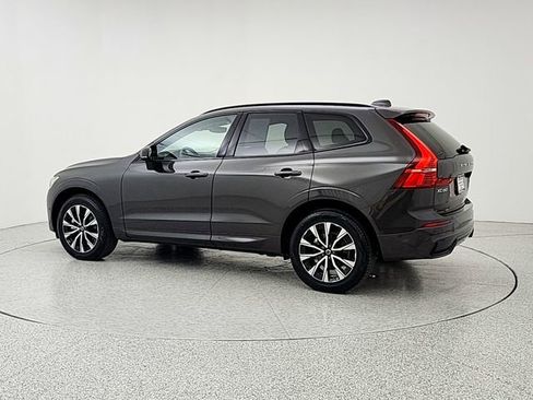 Used 2025 Volvo XC60 B5 Plus AWD/4WD image 7