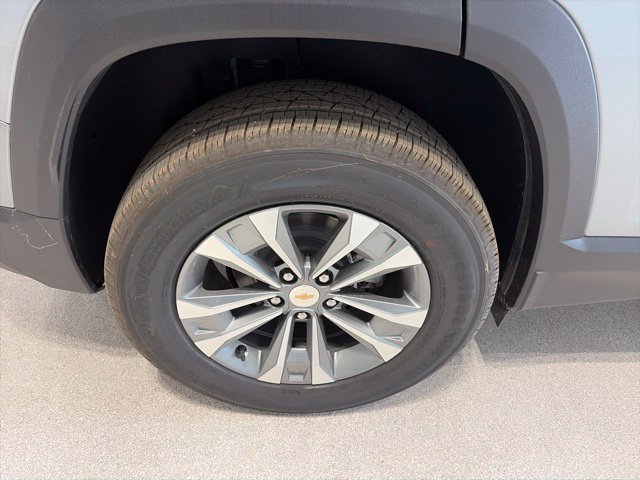 New 2027 Chevrolet Equinox LT w/ Convenience Package II FWD image 7