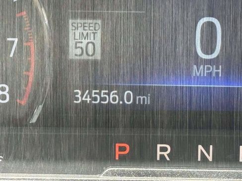 Certified 2022 Ford Explorer XLT w/ Equipment Group 202A AWD/4WD image 17