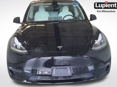 Used 2024 Tesla Model Y Performance AWD/4WD image 1