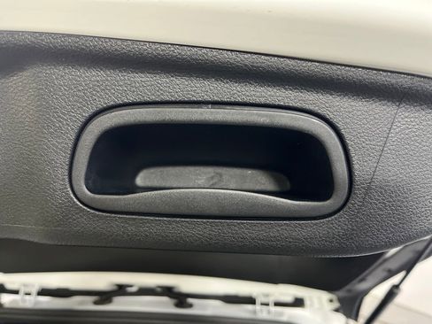 Used 2025 Jeep Compass Limited image 14