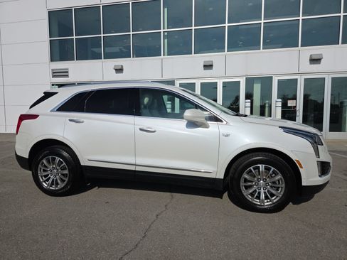 Used 2019 Cadillac XT5 Luxury FWD image 4