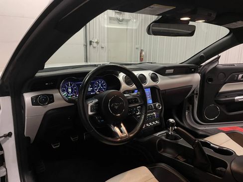 Used 2022 Ford Mustang GT Premium image 35