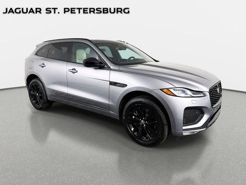 New 2026 Jaguar F-PACE R-Dynamic S image 3